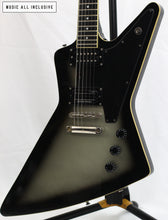 Cargar imagen en el visor de la galería, Epiphone Brendon Small Signature Thunderhorse Explorer Silverburst
