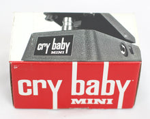 Cargar imagen en el visor de la galería, Dunlop Cry Baby Mini 535q Wah Pedal
