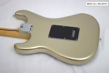 Cargar imagen en el visor de la galería, --Sold--Fender 75th Anniversary Stratocaster Platinum Diamond