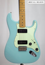 Cargar imagen en el visor de la galería, Fender Noventa Stratocaster P90 Mex Daphne Blue