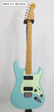Cargar imagen en el visor de la galería, Fender Noventa Stratocaster P90 Mex Daphne Blue