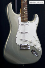 Cargar imagen en el visor de la galería, —Sold—Fender Stratocaster Player Silver 2019 Mex