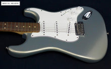 Cargar imagen en el visor de la galería, —Sold—Fender Stratocaster Player Silver 2019 Mex