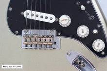 Cargar imagen en el visor de la galería, --Sold--Fender 75th Anniversary Stratocaster Platinum Diamond
