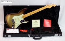 Cargar imagen en el visor de la galería, Fender American Ultra Stratocaster Mocha Burst