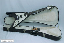 Cargar imagen en el visor de la galería, --Sold--Gibson Flying V Standard Ebony '04