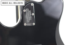 Cargar imagen en el visor de la galería, Ernie Ball Music Man Axis Transparent Gold