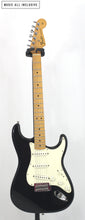Cargar imagen en el visor de la galería, —Sold—Fender Stratocaster Standard MiM Black