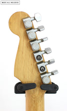 Cargar imagen en el visor de la galería, Fender Stratocaster American Plus Deluxe Sunburst 93'