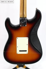 Cargar imagen en el visor de la galería, Fender Stratocaster American Plus Deluxe Sunburst 93'