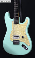 Cargar imagen en el visor de la galería, —Sold—Fender Tom Delonge Stratocaster Mex Surf Green