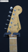 Cargar imagen en el visor de la galería, Fender Vintera Road Worn '50s Stratocaster Mex Surf Green