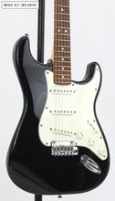 Cargar imagen en el visor de la galería, Fender Player Stratocaster Mex Black
