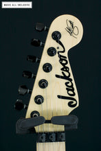 Cargar imagen en el visor de la galería, Jackson X Series Adrian Smith Signature Sdxm Snow White