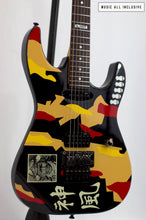 Cargar imagen en el visor de la galería, Ltd Gl200k George Lynch Signature Kamikaze Graphic