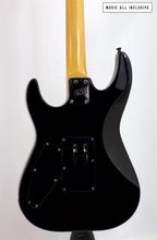 Cargar imagen en el visor de la galería, Ltd Gl200k George Lynch Signature Kamikaze Graphic