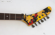 Cargar imagen en el visor de la galería, Ltd Gl200k George Lynch Signature Kamikaze Graphic