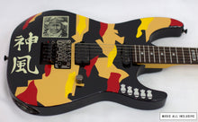 Cargar imagen en el visor de la galería, Ltd Gl200k George Lynch Signature Kamikaze Graphic