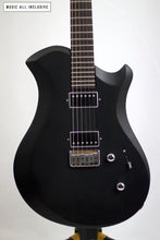 Cargar imagen en el visor de la galería, Relish Mary Wood Alder Shady Black 001