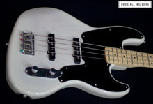 Cargar imagen en el visor de la galería, Squier Paranormal Jazz Bass '54 White