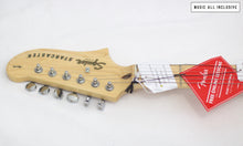 Cargar imagen en el visor de la galería, Squier Starcaster 3tone Sunburst Semihollow