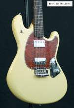 Cargar imagen en el visor de la galería, Sterling By Music Man Stingray Sr50 Buttermilk