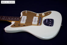 Cargar imagen en el visor de la galería, Squier J Mascis Jazzmaster Vintage White
