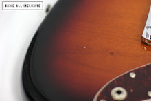 Cargar imagen en el visor de la galería, Fender American Special Jazzmaster Sunburst Wide Range
