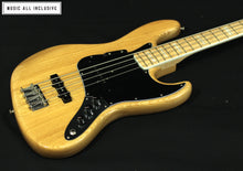 Cargar imagen en el visor de la galería, Fender American Original '70s Jazz Bass Maple Fretboard Natural
