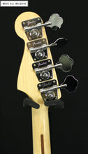 Cargar imagen en el visor de la galería, Fender American Original '70s Jazz Bass Maple Fretboard Natural
