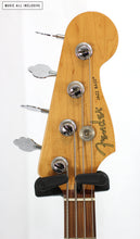 Cargar imagen en el visor de la galería, Fender Player Jazz Bass Mex Sunburst
