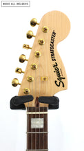 Cargar imagen en el visor de la galería, Squier 40th Anniversary Gold Edition Stratocaster Lake Placid Blue
