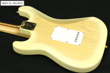 Cargar imagen en el visor de la galería, Fender Stratocaster Japan Richie Kotzen Transparent White Burst
