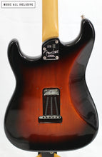 Cargar imagen en el visor de la galería, Fender American Elite Stratocaster Tobacco Sunburst
