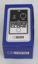 Cargar imagen en el visor de la galería, Electro Harmonix Neo Clone Chorus analog
