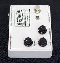 Cargar imagen en el visor de la galería, Benson Amps Germanium Fuzz Pedal
