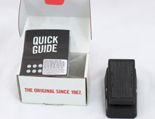 Cargar imagen en el visor de la galería, Dunlop Cry Baby Mini 535q Wah Pedal
