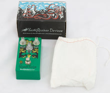 Cargar imagen en el visor de la galería, Earthquaker Devices Limited Edition Brain Dead Ghost Echo
