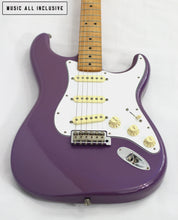 Cargar imagen en el visor de la galería, —Sold—Fender Jimi Hendrix Signature Stratocaster Ultraviolet
