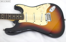 Cargar imagen en el visor de la galería, --Sold--Fender Stratocaster American Std Sunburst
