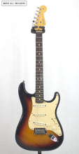 Cargar imagen en el visor de la galería, --Sold--Fender Stratocaster American Std Sunburst
