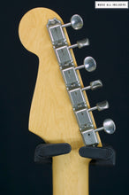 Cargar imagen en el visor de la galería, Fender American Original '50s Stratocaster White Blonde

