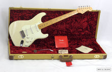 Cargar imagen en el visor de la galería, Fender American Original '50s Stratocaster White Blonde
