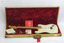 Cargar imagen en el visor de la galería, Fender American Original '50s Stratocaster White Blonde
