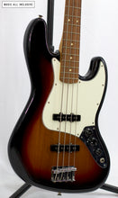 Cargar imagen en el visor de la galería, Fender Jazz bass Player Sunburst Mex
