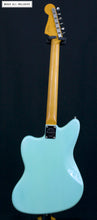 Cargar imagen en el visor de la galería, --Sold--Fender Classic Jazzmaster Limited Edition 60th Anniversary
