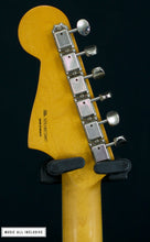Cargar imagen en el visor de la galería, --Sold--Fender Classic Jazzmaster Limited Edition 60th Anniversary
