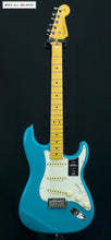 Cargar imagen en el visor de la galería, —Sold—Fender American Professional II Stratocaster Miami Blue
