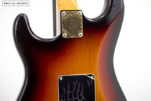 Cargar imagen en el visor de la galería, —Sold—Fender Stevie Ray Vaughan Stratocaster Sunburst Srv
