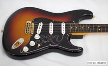 Cargar imagen en el visor de la galería, —Sold—Fender Stevie Ray Vaughan Stratocaster Sunburst Srv
